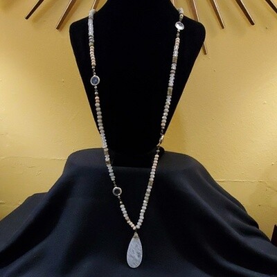 LOFT Beige Gold Beaded Pendant Necklace #710