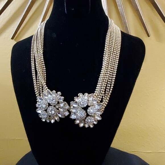 Ann Taylor Gold Floral Rhinestone Necklace #416