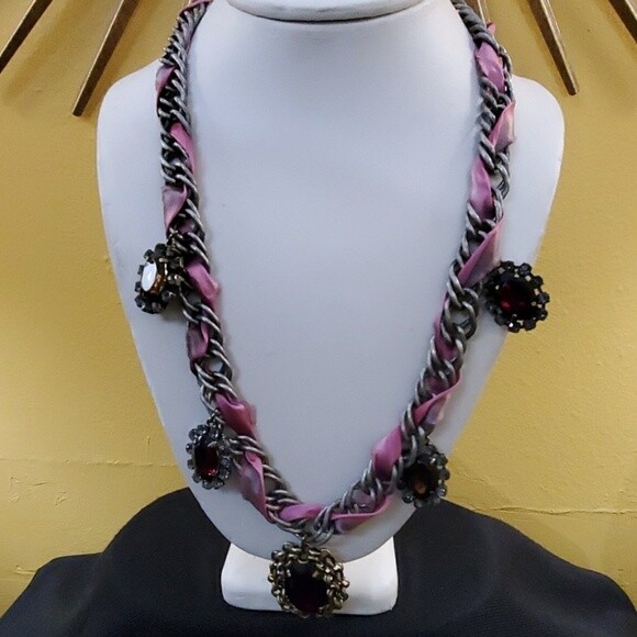 LOFT Antique Gold Pink Rhinestone Necklace #576