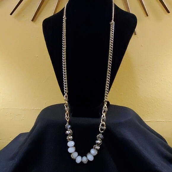 LOFT Gold Rhinestone Bead Necklace #558