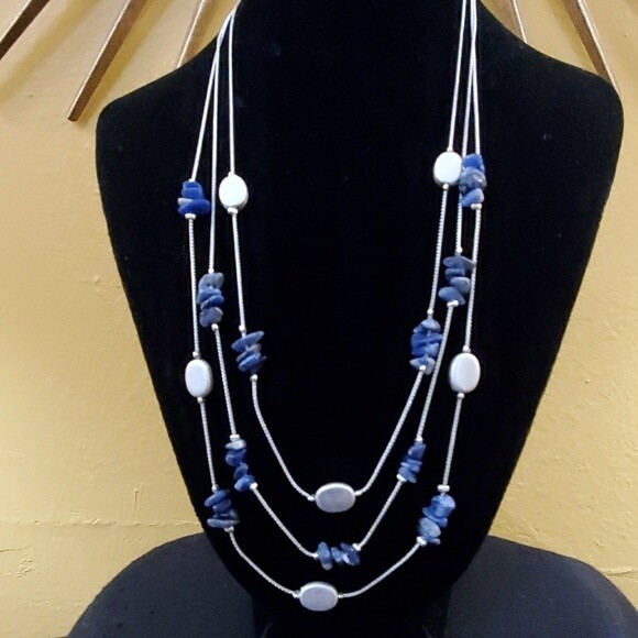 LOFT Blue Bead Silver Disc Necklace #550