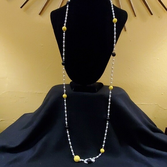 LOFT Black Yellow Bead Necklace #562