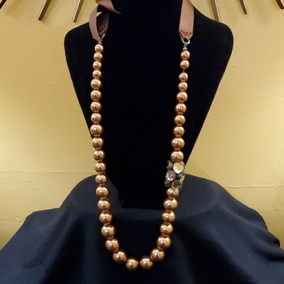 Ann Taylor Gold Faux Pearl Rhinestone Necklace #537