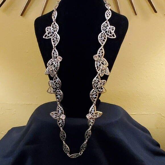 LOFT Leaf Rhinestone Lattice Lace Necklace #555