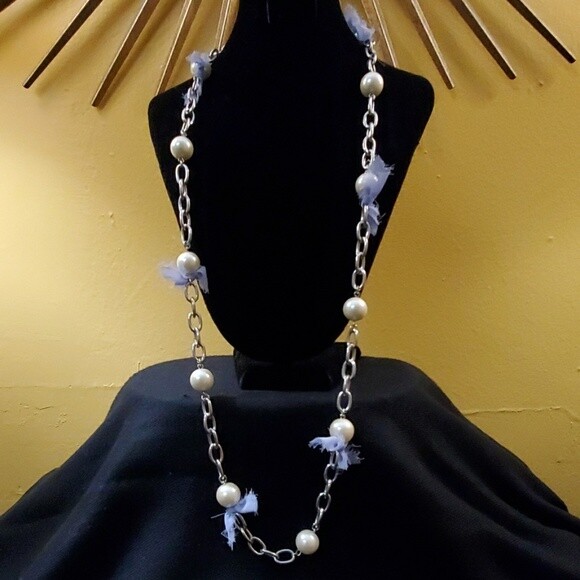 Ann Taylor Silver Chain Pearl Necklace #356