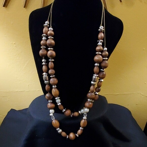 Ann Taylor Wood Pearl Bead Necklace #340