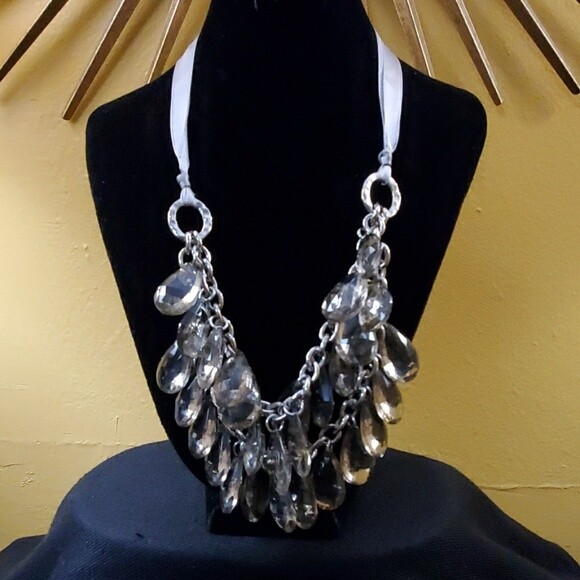 LOFT Ribbon Chunky Teardrop Necklace #361