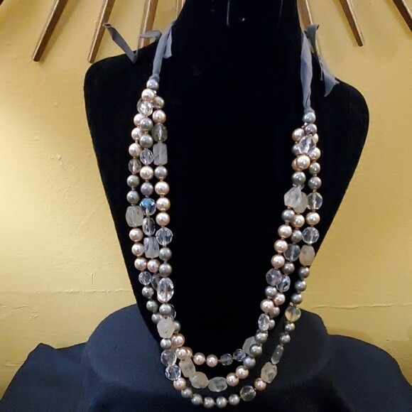 LOFT Champagne Gray Pearl Necklace #317