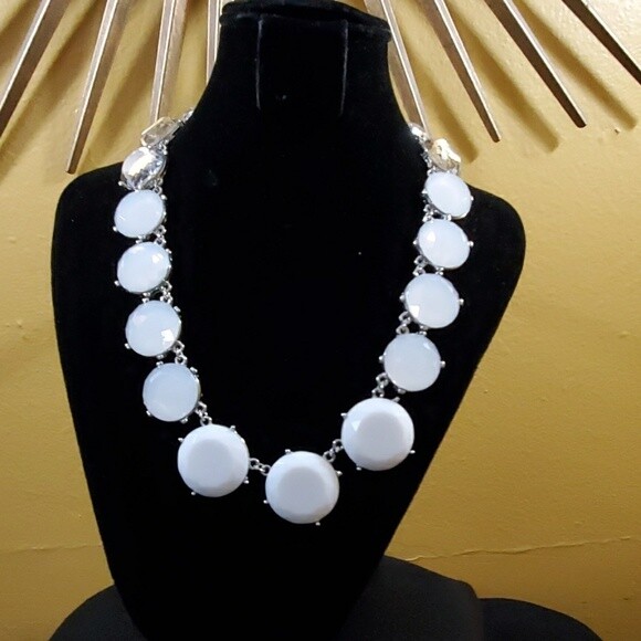 LOFT White Bead Necklace #143