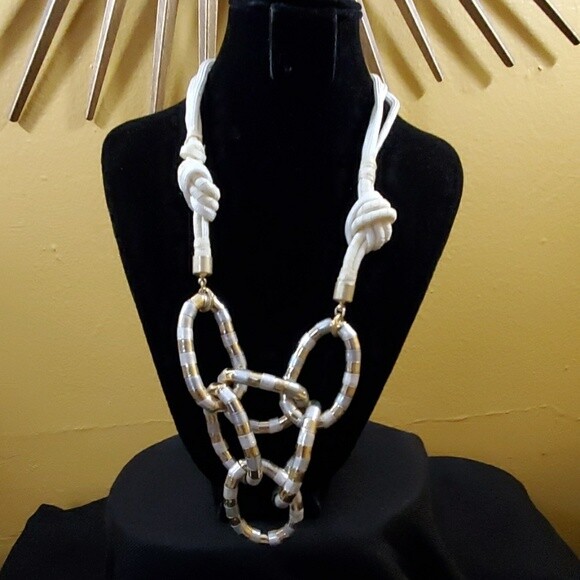 LOFT Matte Satin Gold Plate Cluster Necklace #132