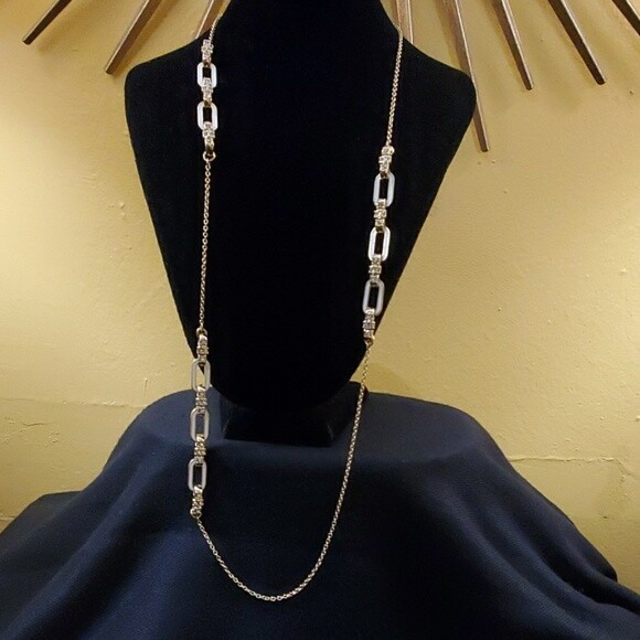 Ann Taylor White Enamel Link Necklace #386