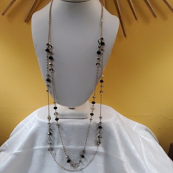 Ann Taylor Rhinestone Accent Bead Necklace #110