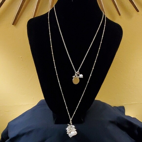 Ann Taylor Silver Pearl Pendant Necklace #118