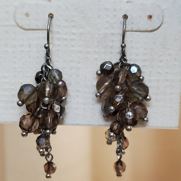 Ann Taylor Grey Cluster Bead Earrings #496
