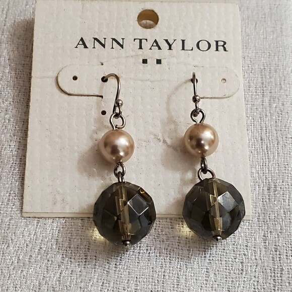 Ann Taylor Pearl Bead Earrings #477