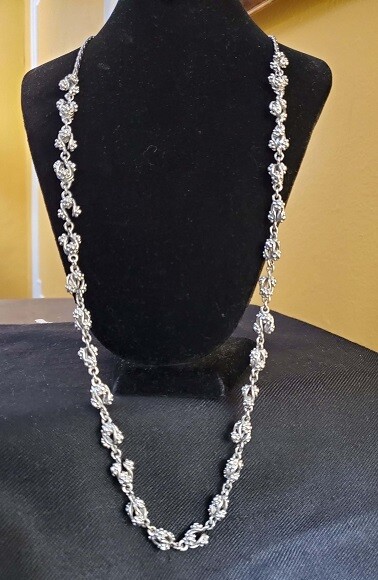Ann Taylor Silvertone Cluster Chain Necklace #780