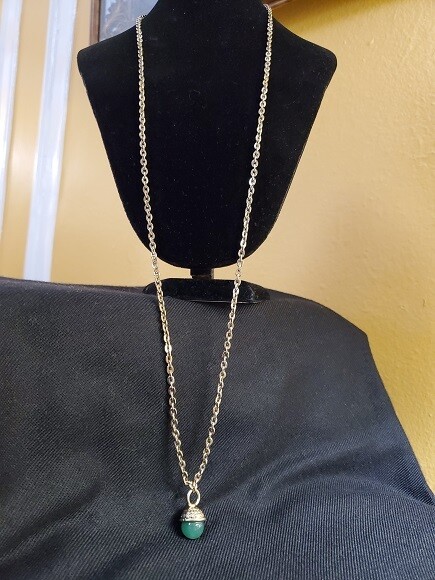 Ann Taylor Green Ball Pendant Necklace #815