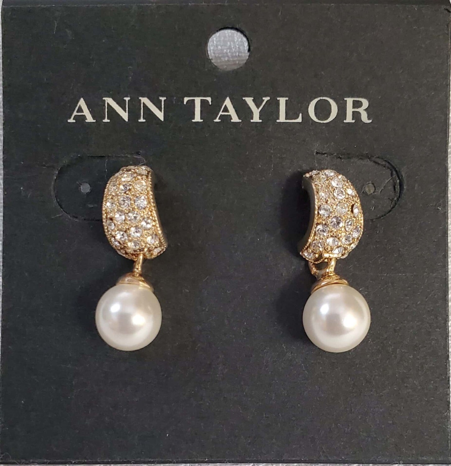 Ann Taylor Goldtone Rhinestone Pearl Earrings #848
