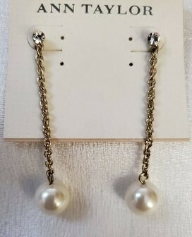 Ann Taylor Goldtone Pearl Drop Earrings #824