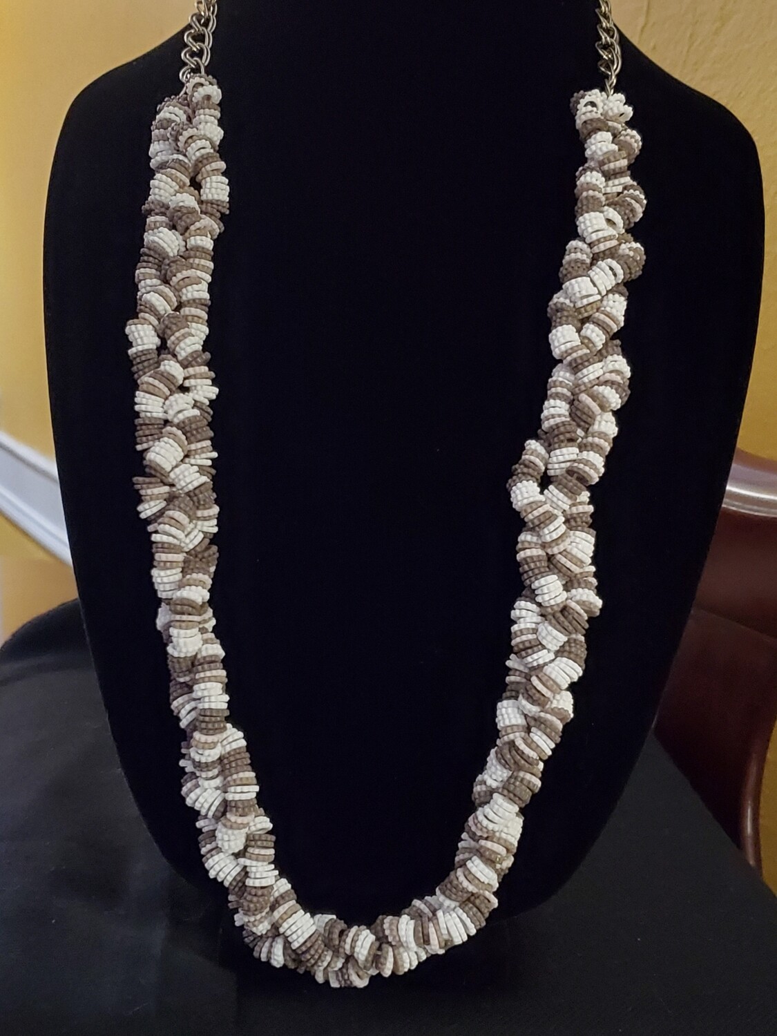 LOFT Seed Bead Cluster Necklace #1079