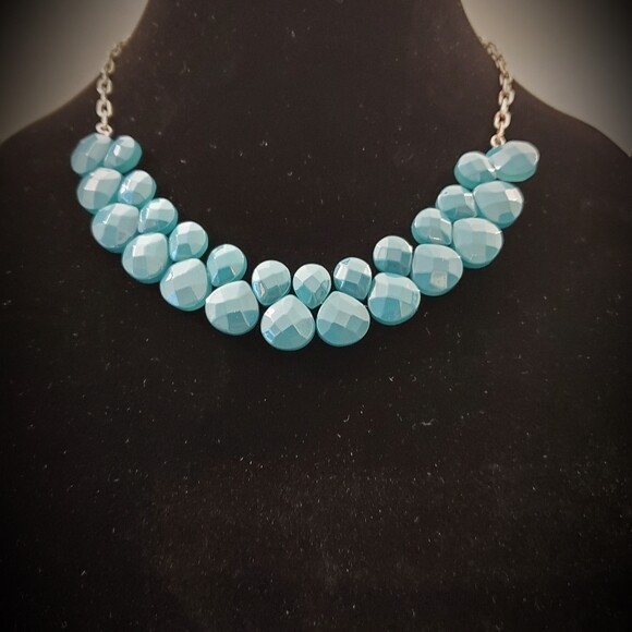 Ann Taylor Green Facet Bead Necklace #1423