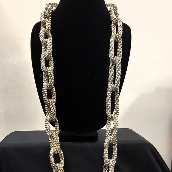 Ann Taylor Silver Mesh Chain Necklace #1433