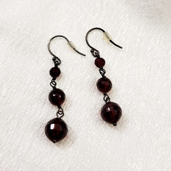 Red Dangle Bead Earrings #1458