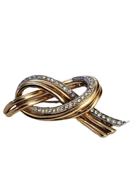 Goldtone Swirl Rhinestone Brooch #1104