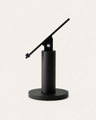 Dojo Wired Stand
