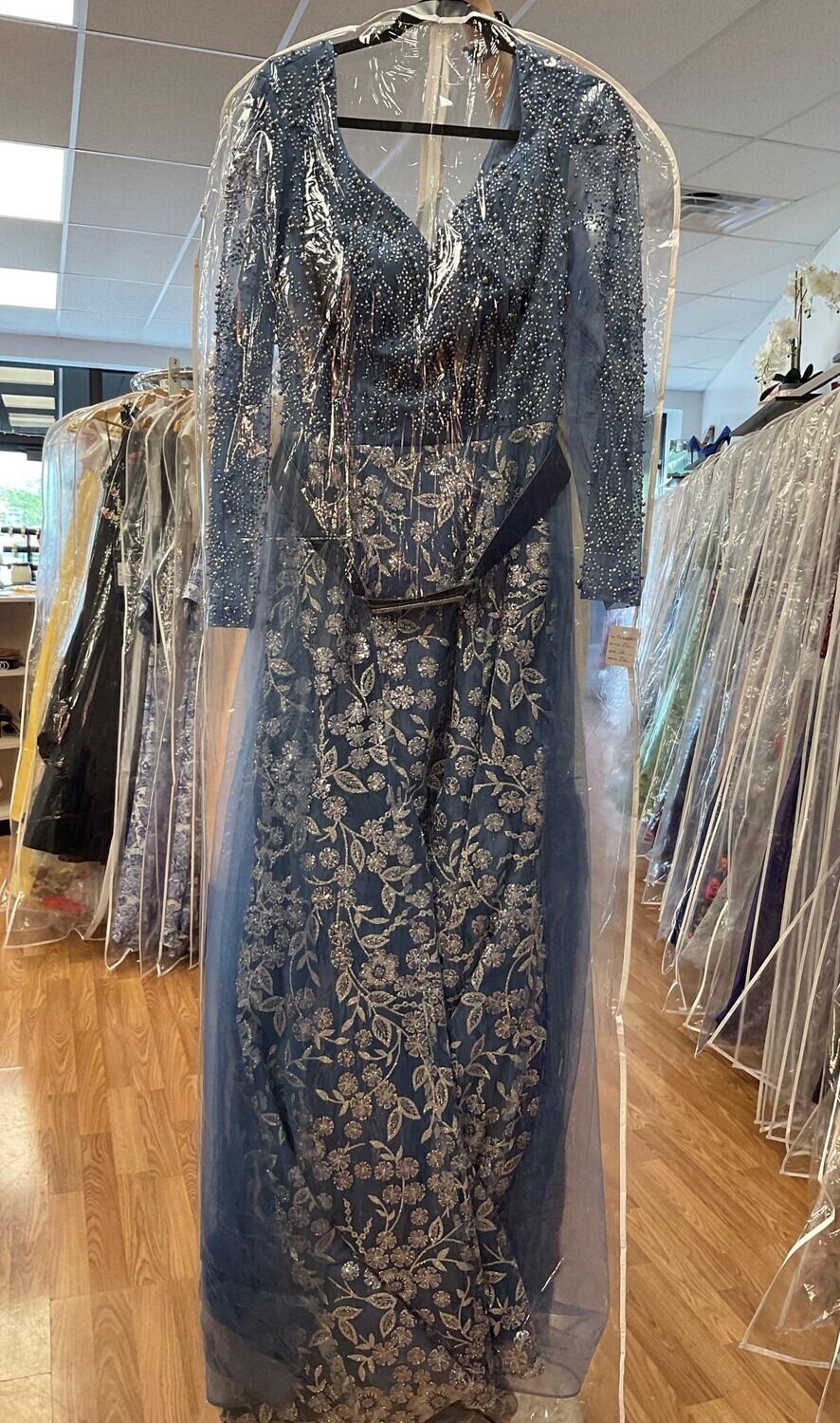 BLUE W/ BELT SIZE 16