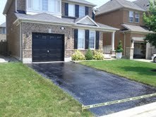 1 Car Drive, Grass edges no curbing