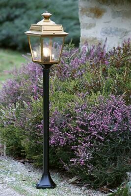 Roger Pradier Place des Vosges 1 Tradition Wegleuchte