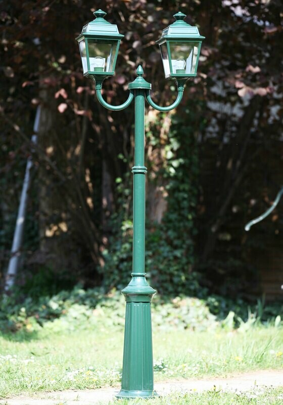 Roger Pradier Place des Vosges 1 Tradition Mastleuchte