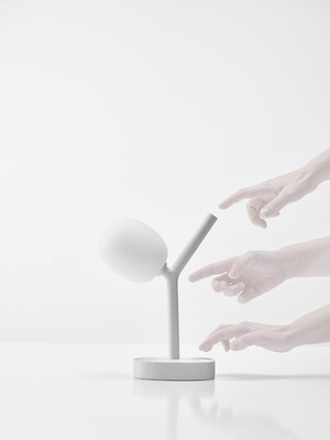 BROKIS Ivy table battery