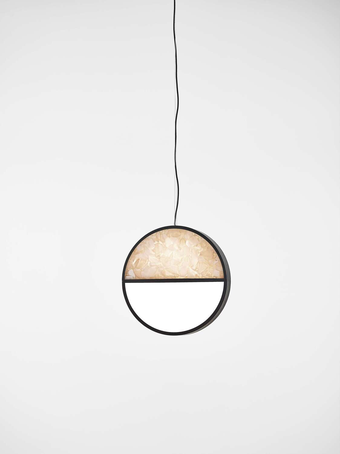 BROKIS Geometric circle suspension