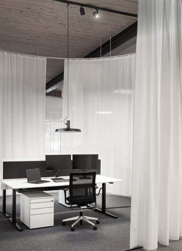 Wever & Ducré Roomor Office on Track