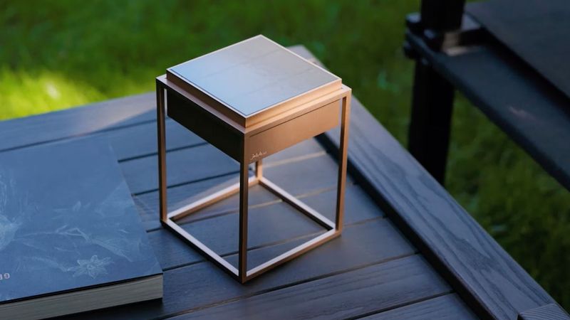 IP44.de qua Solar Akku Tischleuchte