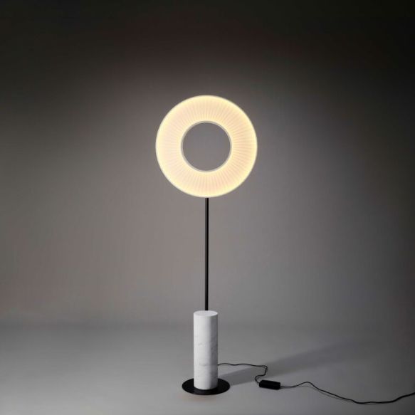 Dix Heures Dix Iris Totem Stehleuchte