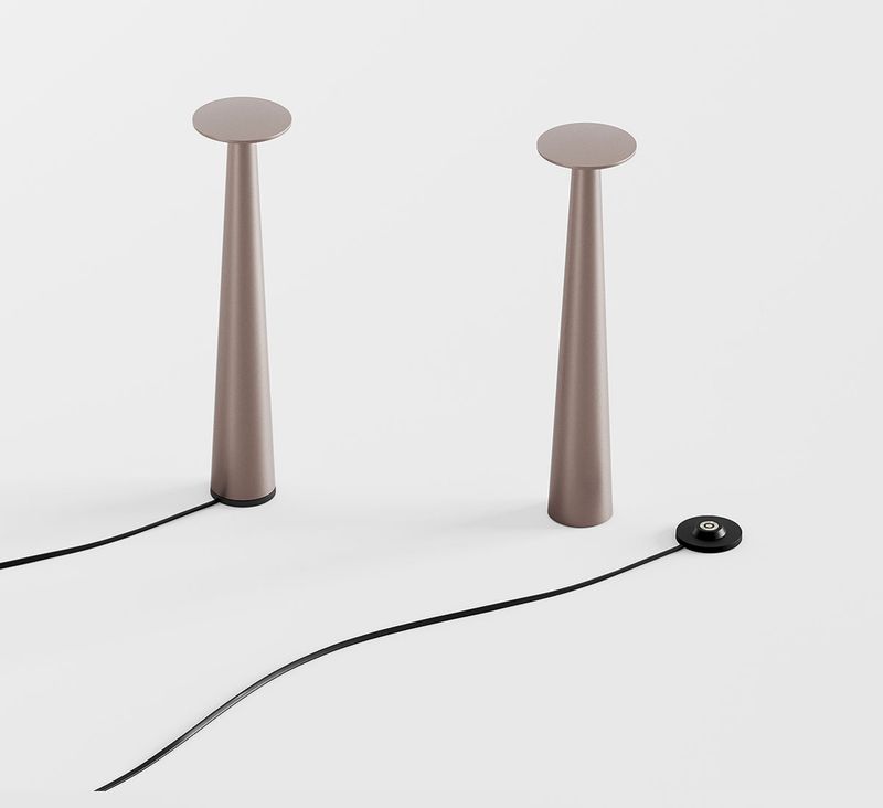 IP44.de lix skinny Akku Tischleuchte