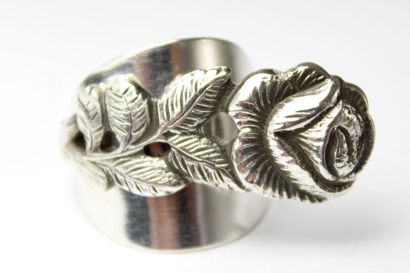 Rosen Besteckschmuck Ring, ca. 65 (20,8) Ring aus Besteck
