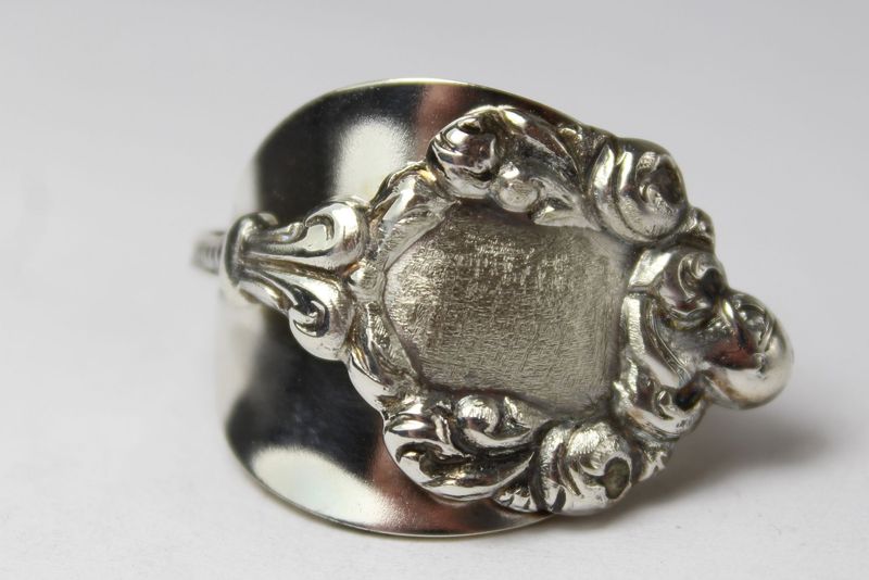 Besteck Schmuck Ring, ca. 67 (21,3) Ring aus Besteck