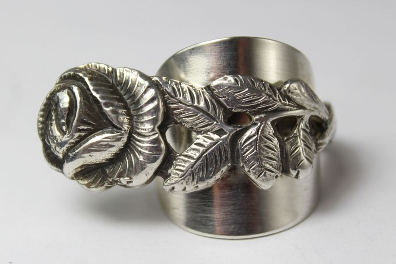 Rosen Besteck Schmuck Ring, ca. 60 (19,1) Besteck Schmuck