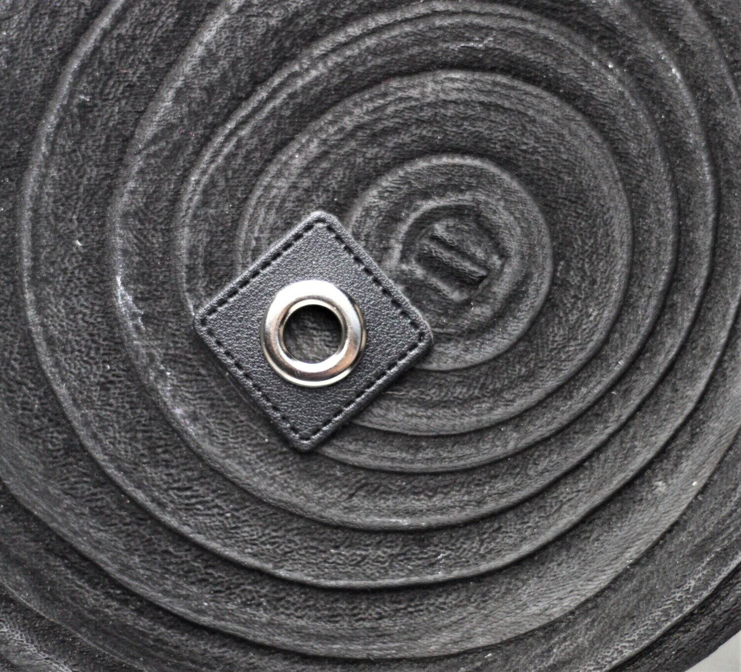 Ösenpatch quadratisch 10mm
schwarz