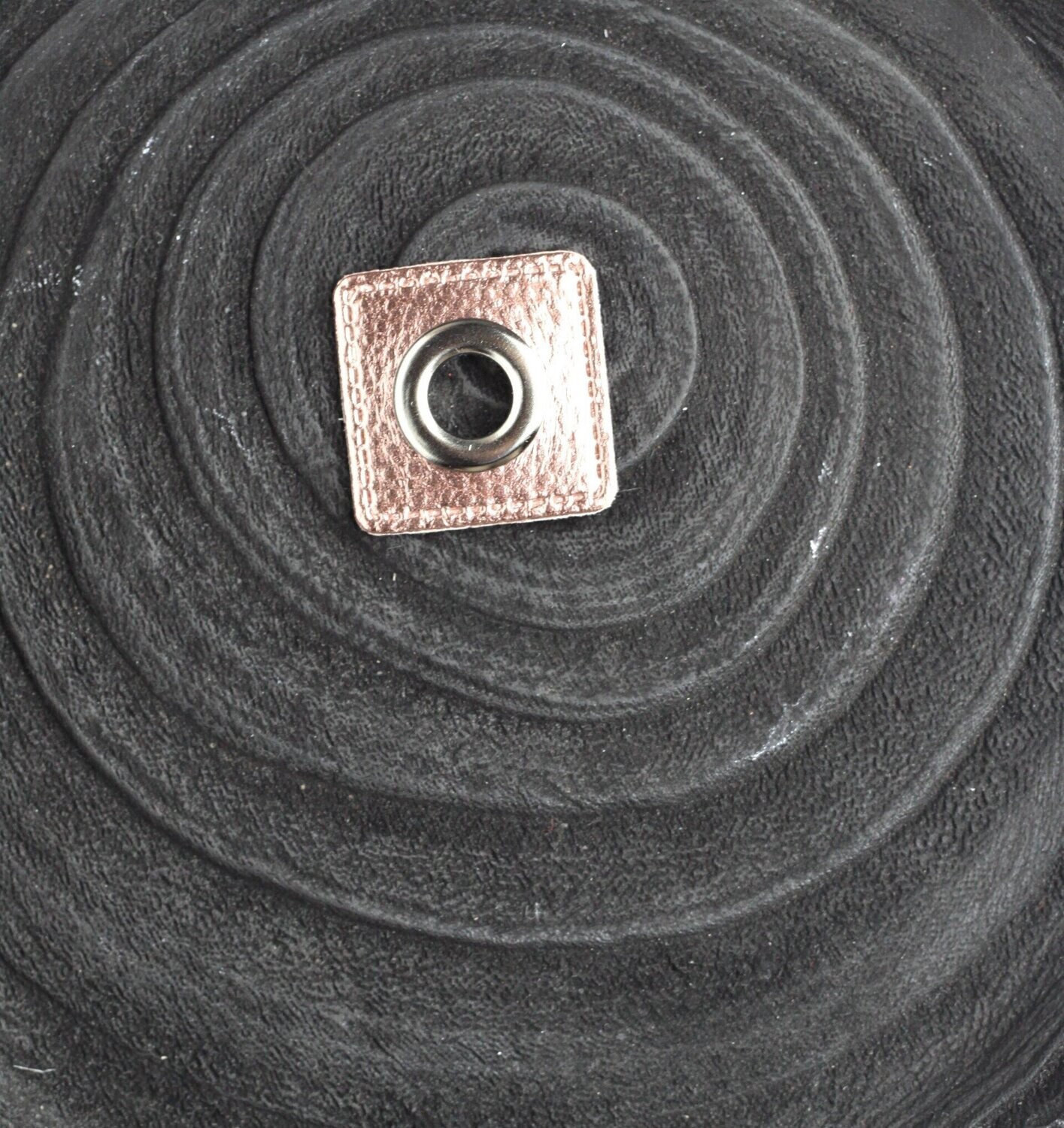 Ösenpatch quadratisch 10mm
rosa metallic