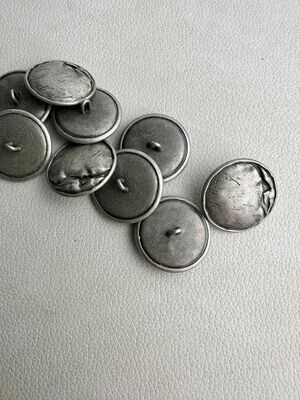 Metallknopf Riss 28 mm Metallknopf Riss 28 mm