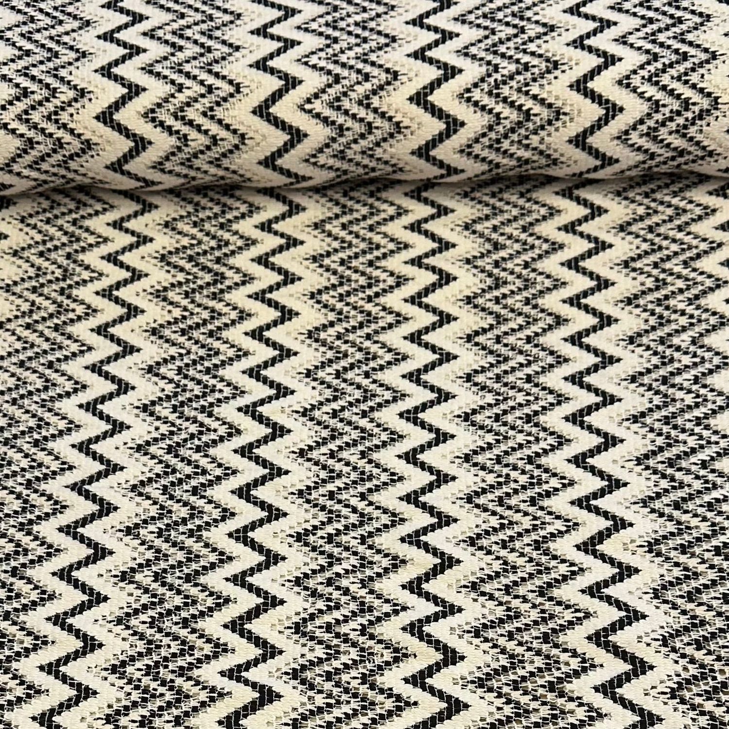 Häkelspitze schwarz/weiß