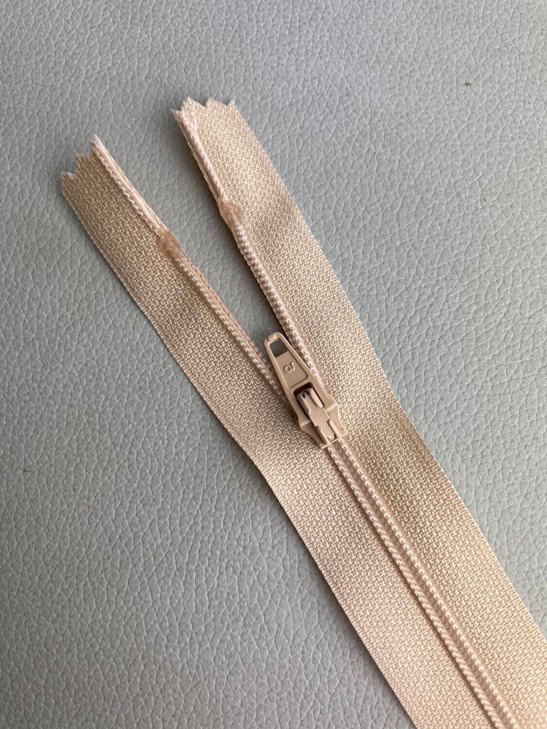 Basis Reißverschluss 18 cm