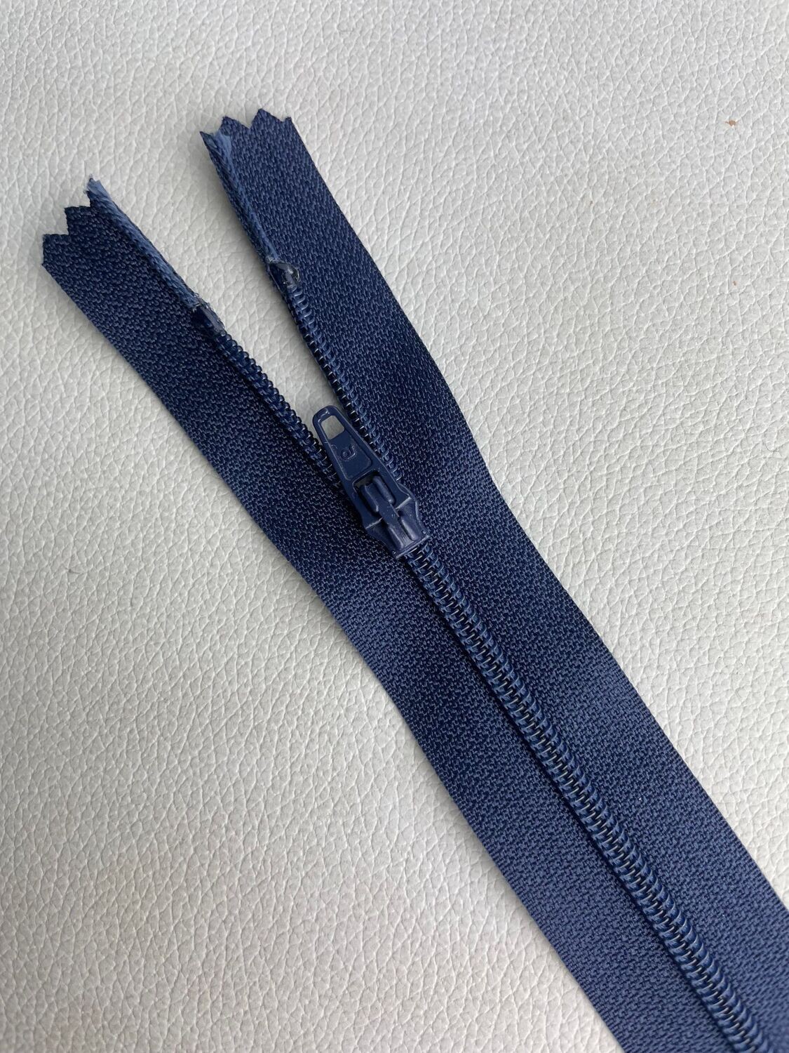 Basis Reißverschluss 18 cm