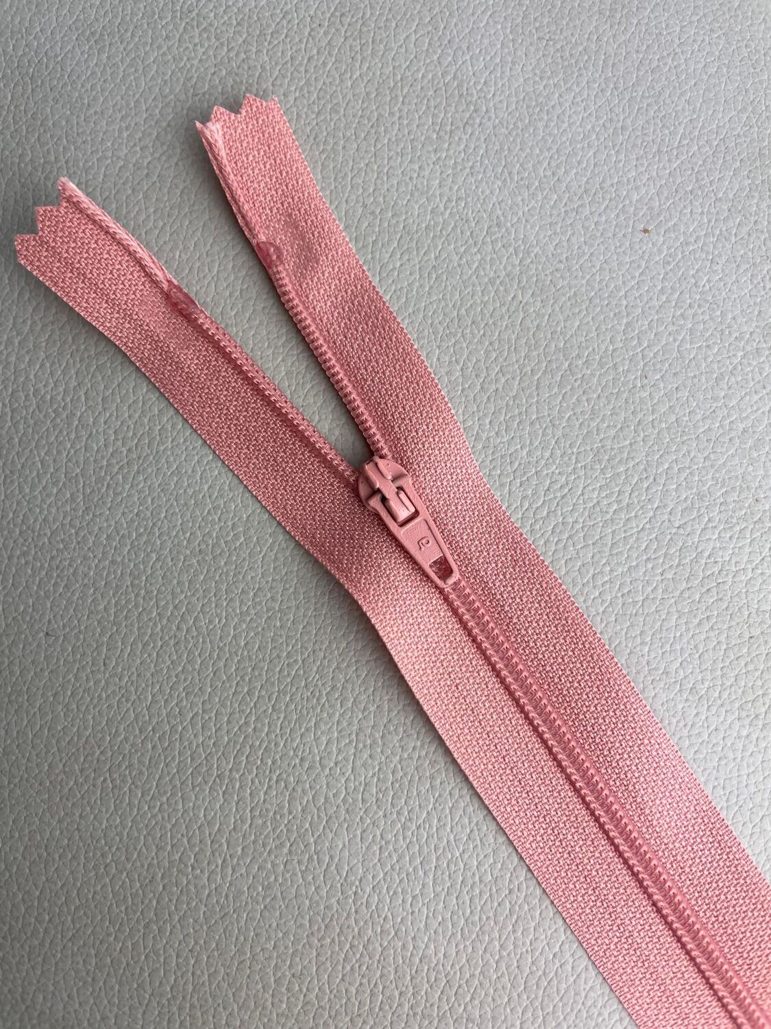 Basis Reißverschluss 17 cm