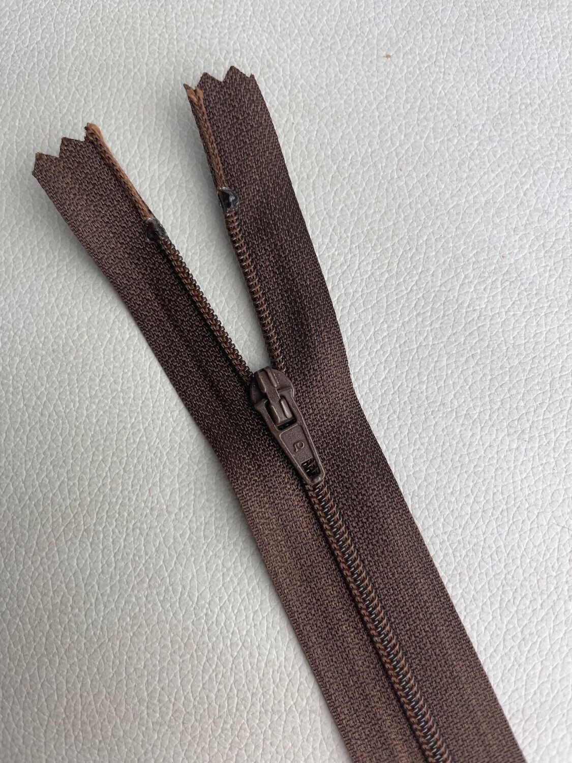 Basis Reißverschluss 24 cm